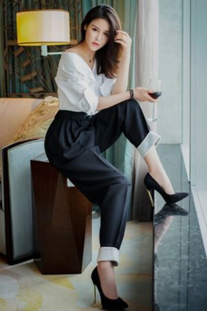被探索的堕落少女