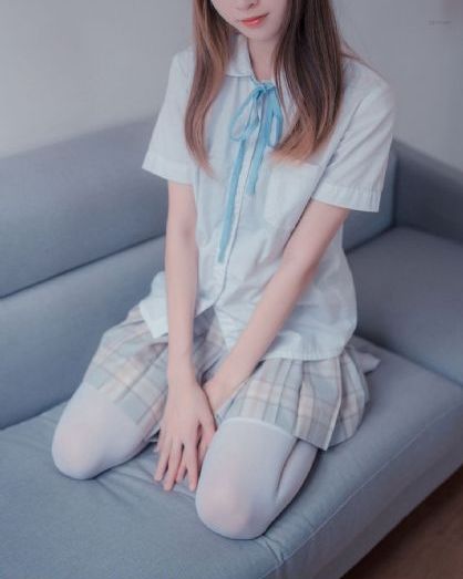 她美丽
