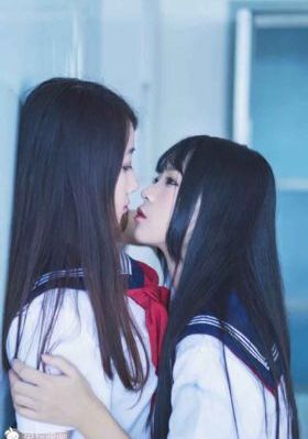 午夜精品小视频