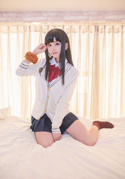 揉捏尤物侠女双乳